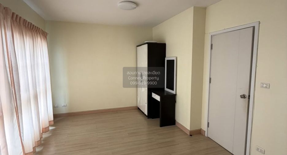 For sale 3 bedrooms townhouse in Sam Phran, Nakhon Pathom