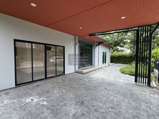 出售 3 卧室 独立屋 在 Mueang Pathum Thani, Pathum Thani