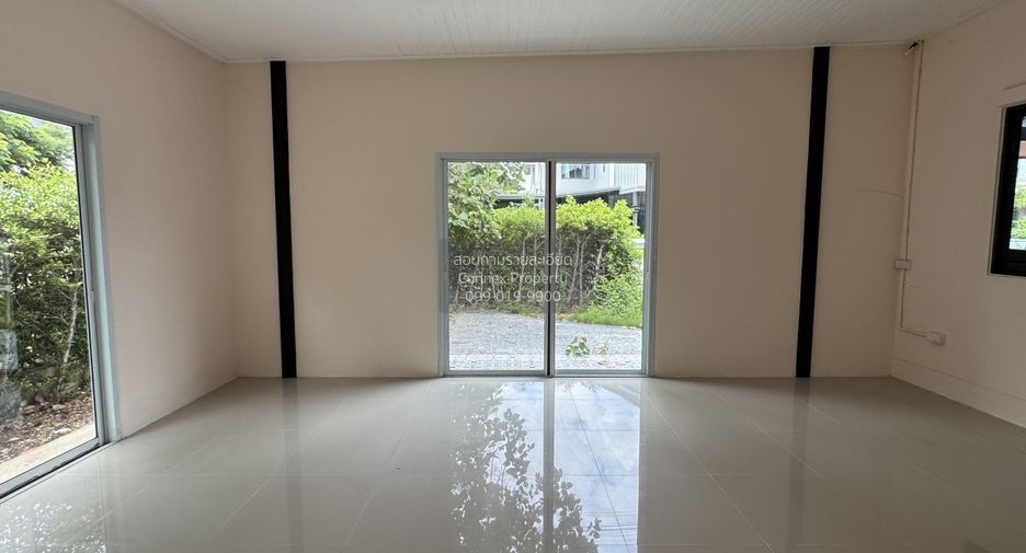 出售 3 卧室 独立屋 在 Mueang Pathum Thani, Pathum Thani
