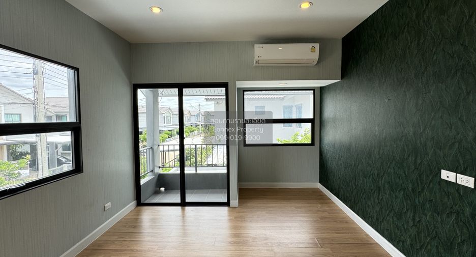 出售 3 卧室 独立屋 在 Mueang Pathum Thani, Pathum Thani
