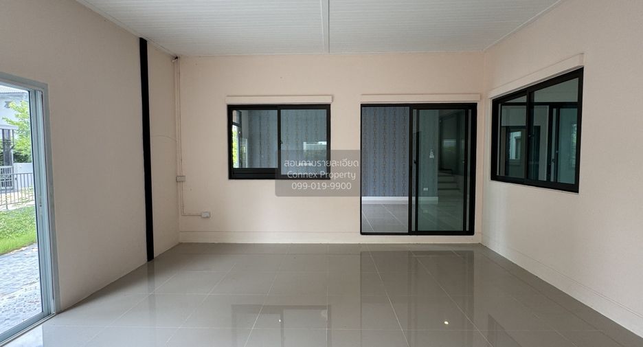出售 3 卧室 独立屋 在 Mueang Pathum Thani, Pathum Thani