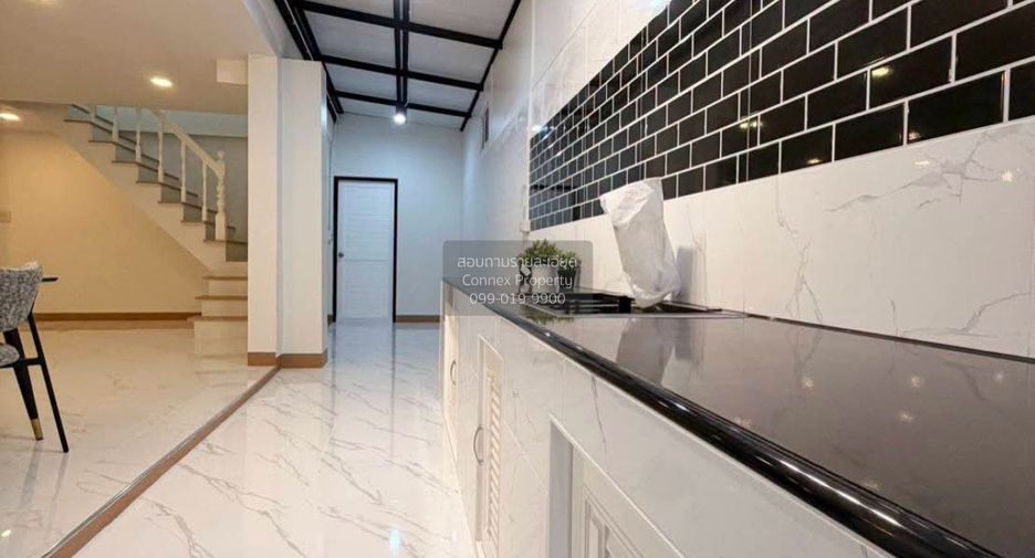 Casa en venta de 4 habitaciones en Bang Bon, Bangkok