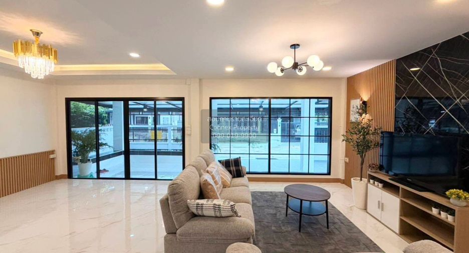 Casa en venta de 4 habitaciones en Bang Bon, Bangkok
