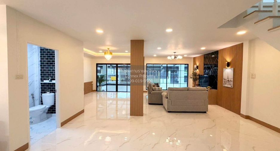Casa en venta de 4 habitaciones en Bang Bon, Bangkok