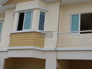 Casa adosada en venta de 3 habitaciones en Bang Khun Thian, Bangkok