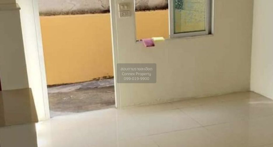Casa adosada en venta de 3 habitaciones en Bang Khun Thian, Bangkok