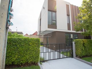 Casa adosada en venta de 3 habitaciones en Mueang Nonthaburi, Nonthaburi