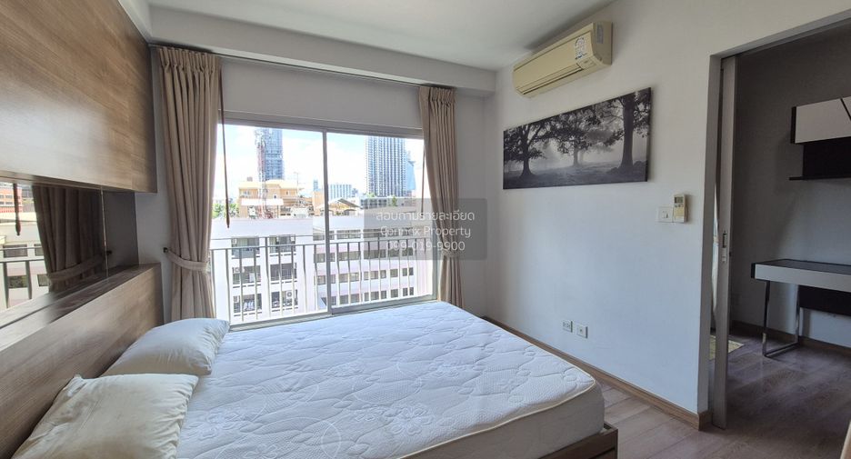 For rent 1 bed condo in Pathum Wan, Bangkok