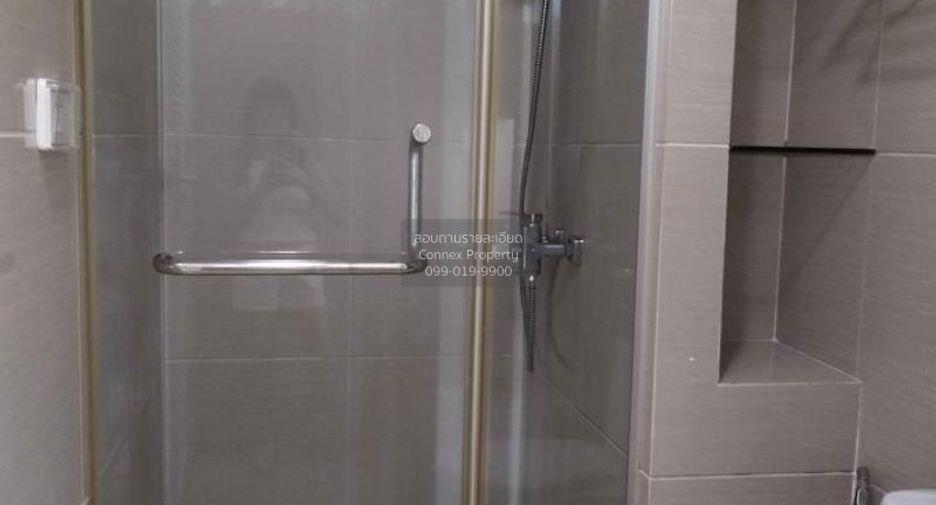 For rent 2 bedrooms condo in Huai Khwang, Bangkok