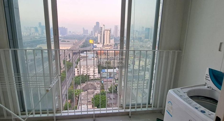 For rent 2 bedrooms condo in Ratchathewi, Bangkok
