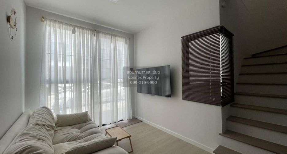 For rent 3 bedrooms townhouse in Lat Krabang, Bangkok