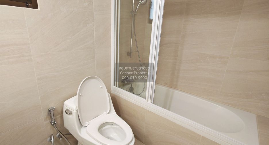 For rent 3 bedrooms condo in Watthana, Bangkok
