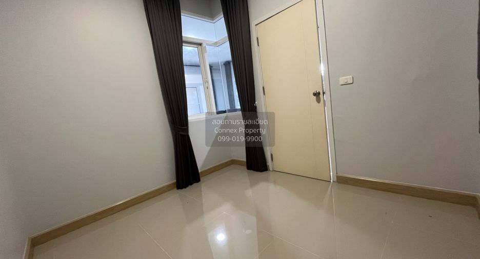 For rent 4 bedrooms townhouse in Bang Phli, Samut Prakan