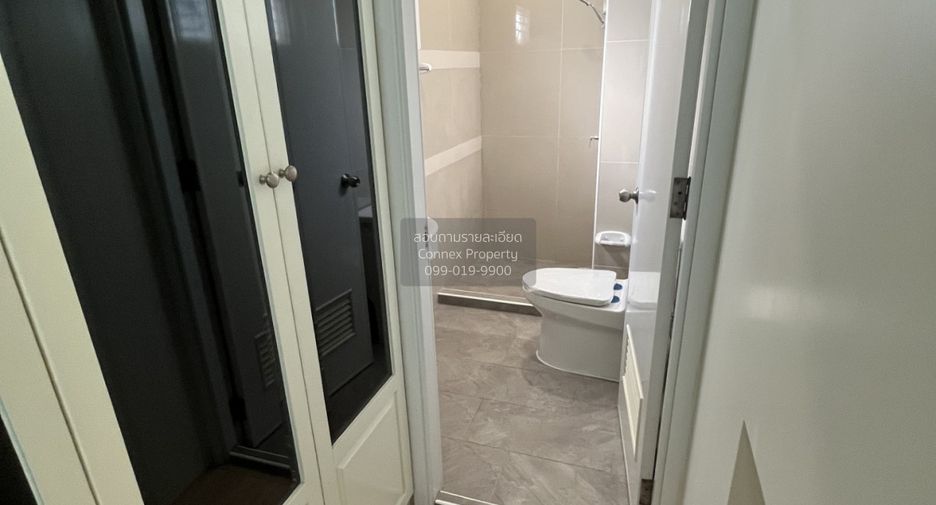 For rent 4 bedrooms townhouse in Bang Phli, Samut Prakan