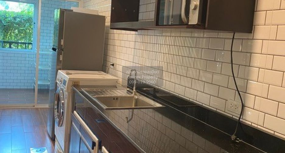 For rent 4 bedrooms townhouse in Bang Phli, Samut Prakan