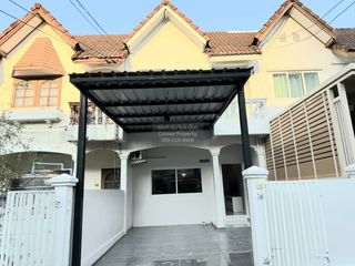 出租 2 卧室 联排别墅 在 Bang Na, 曼谷