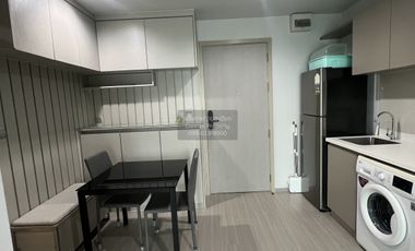 Condo en alquiler de 1 habitaciones en Bang Rak, Bangkok