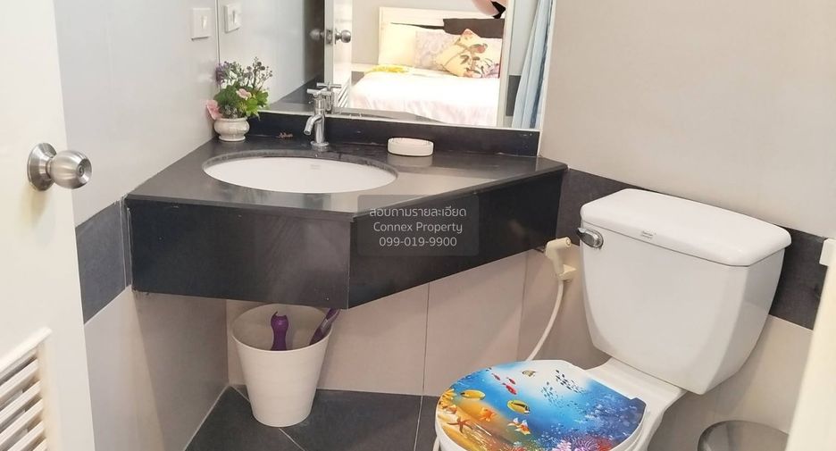 For rent 2 bedrooms condo in Watthana, Bangkok