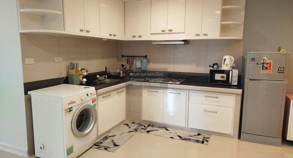 For rent 2 bedrooms condo in Watthana, Bangkok
