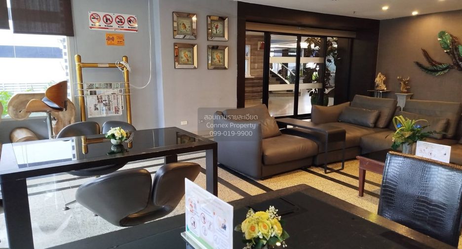 For rent 2 bedrooms condo in Watthana, Bangkok