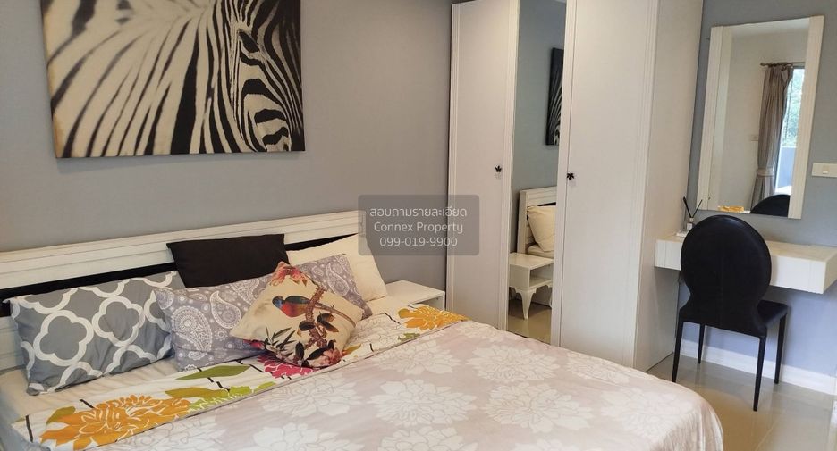 For rent 2 bedrooms condo in Watthana, Bangkok