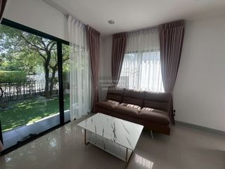 Casa en alquiler de 3 habitaciones en Thanyaburi, Pathum Thani