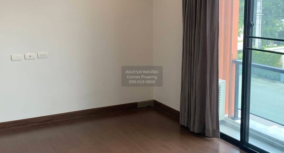 For rent 4 bedrooms townhouse in Bang Phli, Samut Prakan
