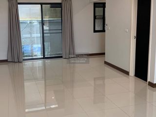 For rent 4 bedrooms townhouse in Bang Phli, Samut Prakan