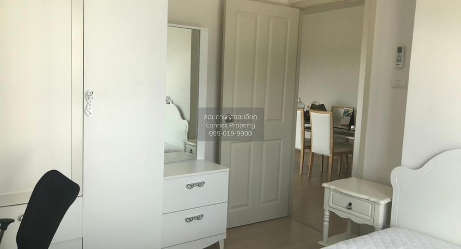 For rent 2 bedrooms condo in Thon Buri, Bangkok