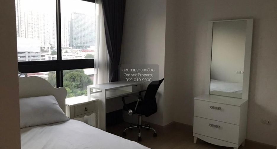 For rent 2 bedrooms condo in Thon Buri, Bangkok