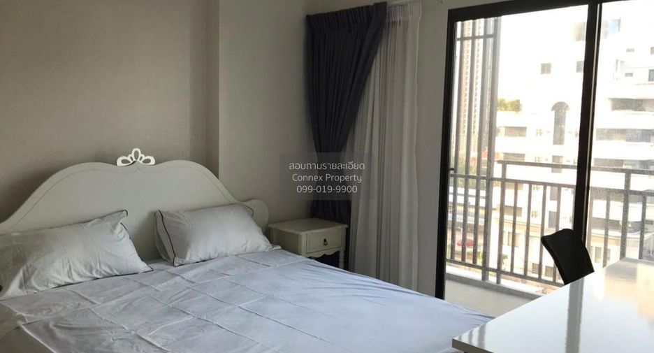 For rent 2 bedrooms condo in Thon Buri, Bangkok