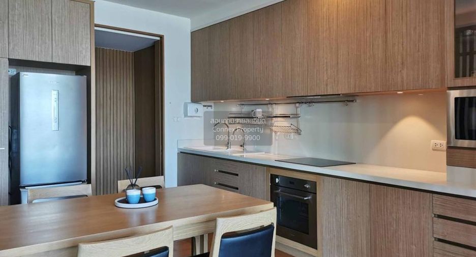 Condo en alquiler de 4 habitaciones en Yan Nawa, Bangkok