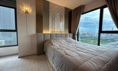 For rent 2 bedrooms condo in Huai Khwang, Bangkok