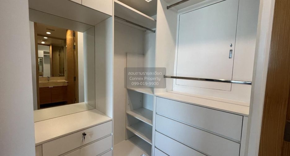 For rent 1 bed condo in Yan Nawa, Bangkok