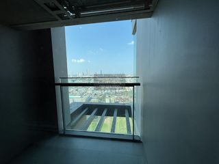 For rent 1 bed condo in Yan Nawa, Bangkok