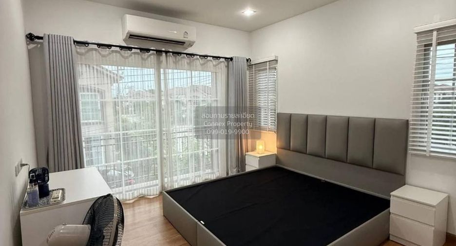 Casa en alquiler de 4 habitaciones en Bang Khae, Bangkok