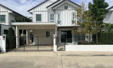 Haus zur Miete mit 5 Zimmer in Bang Phli, Samut Prakan