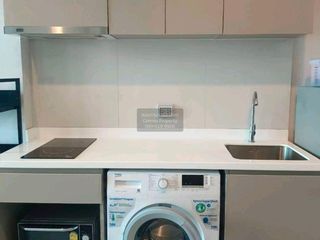 Condo en alquiler de 1 habitaciones en Phra Khanong, Bangkok