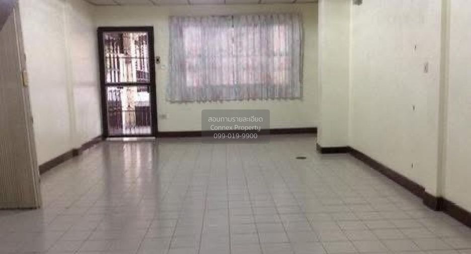 出租 2 卧室 联排别墅 在 Pak Kret, Nonthaburi