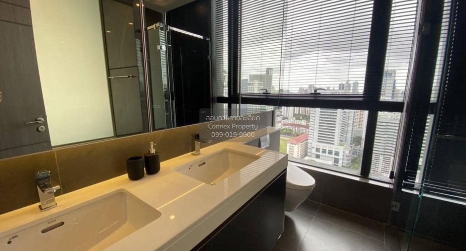 For rent 2 bedrooms condo in Watthana, Bangkok