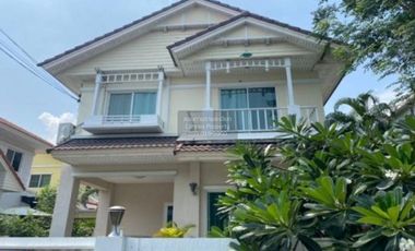 Casa en alquiler de 3 habitaciones en Lat Krabang, Bangkok