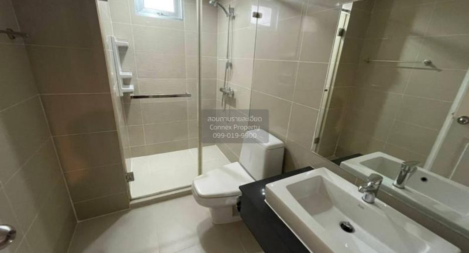 For rent 2 bedrooms condo in Huai Khwang, Bangkok