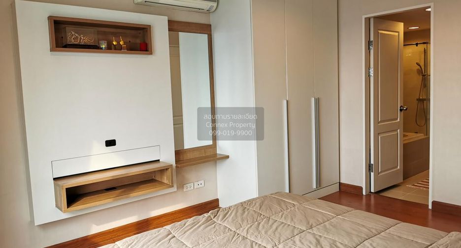 For rent 3 bedrooms condo in Huai Khwang, Bangkok