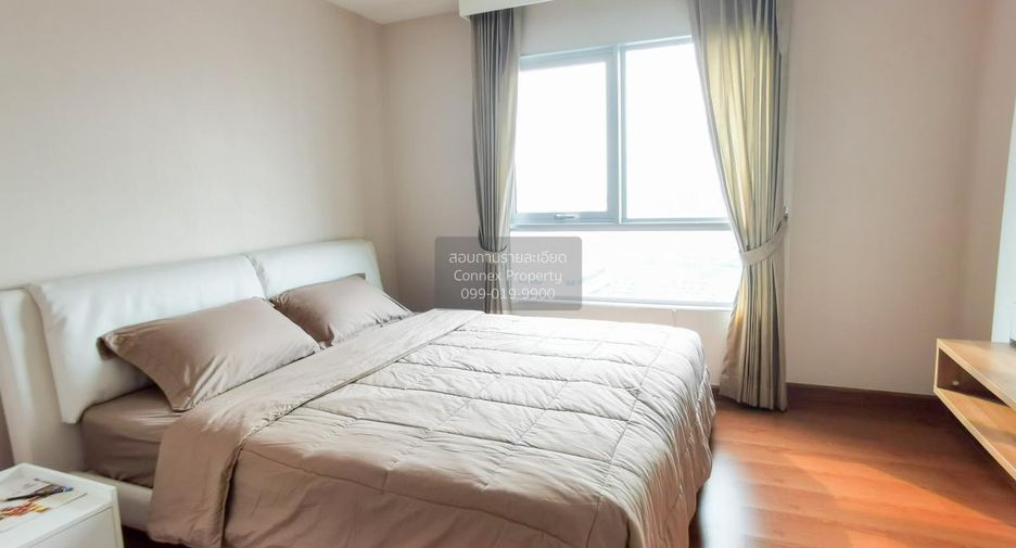 For rent 3 bedrooms condo in Huai Khwang, Bangkok