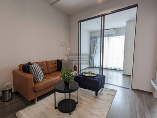 For rent 2 bedrooms condo in Bang Rak, Bangkok
