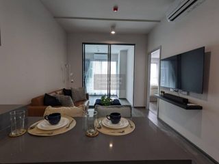For rent 2 bedrooms condo in Bang Rak, Bangkok