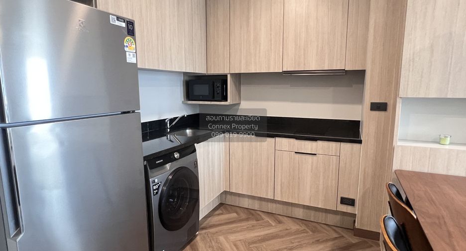 For rent 2 bedrooms condo in Pathum Wan, Bangkok