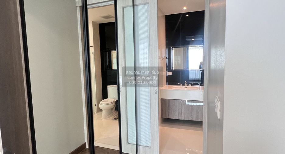For rent 2 bedrooms condo in Pathum Wan, Bangkok