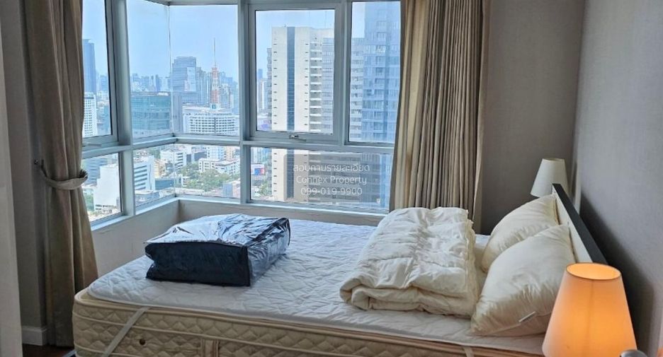 For rent 2 bedrooms condo in Huai Khwang, Bangkok