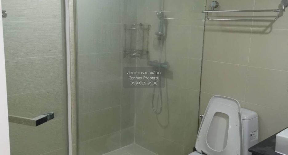 Condo en alquiler de 3 habitaciones en Huai Khwang, Bangkok